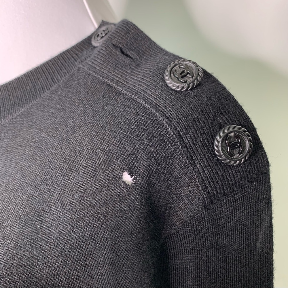 CHANEL Uniform Women's Black Crew Neck Long Sleeve 100% Wool Sweater Size Small - Picture 5 of 13